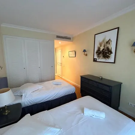 A012-splendid Spacious With Sea View - Apartment